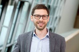 Univ.-Prof. Dr. Markus Neuwirth